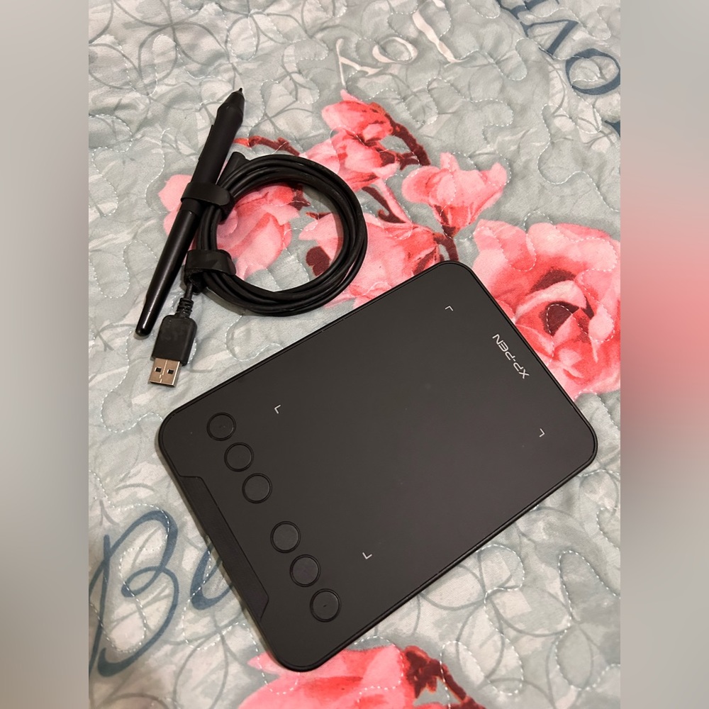 Xp-pen drawing tablet (great condition)